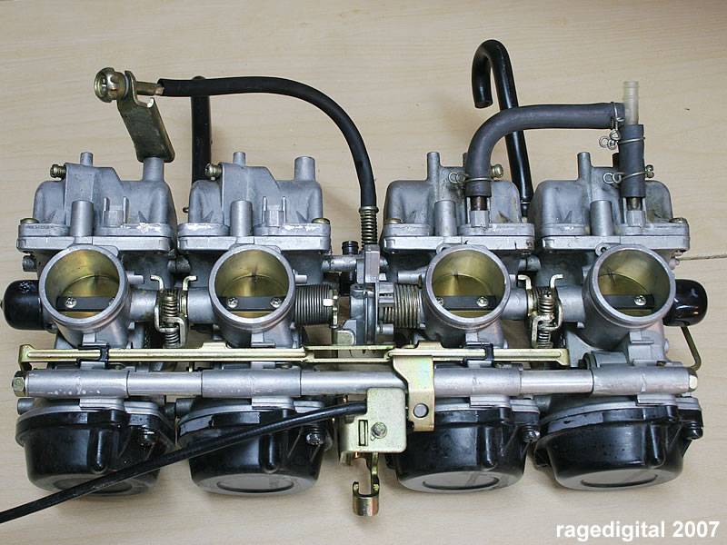 fzr600_idle.jpg fzr600_idle.jpg